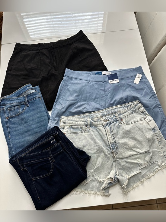 Old Navy Pants - Old Navy Lot - 3 Shorts - 2 Jeans (12 & 13 Tall/Long)